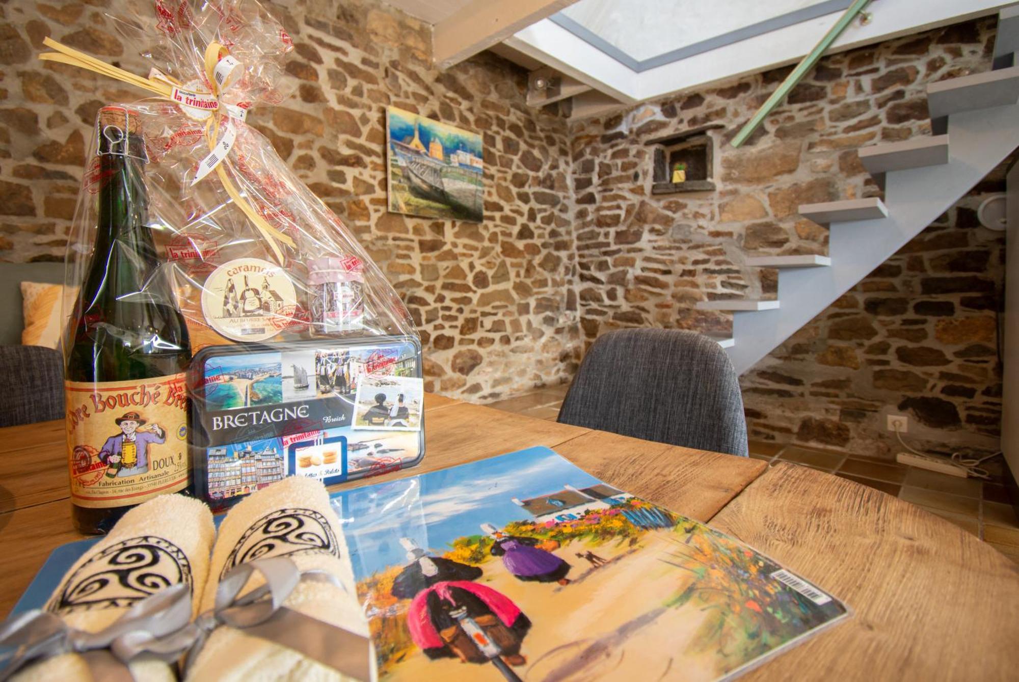 Ti Vaen I Maison Traditionnelle Bretonne & Sauna Lanvéoc Buitenkant foto